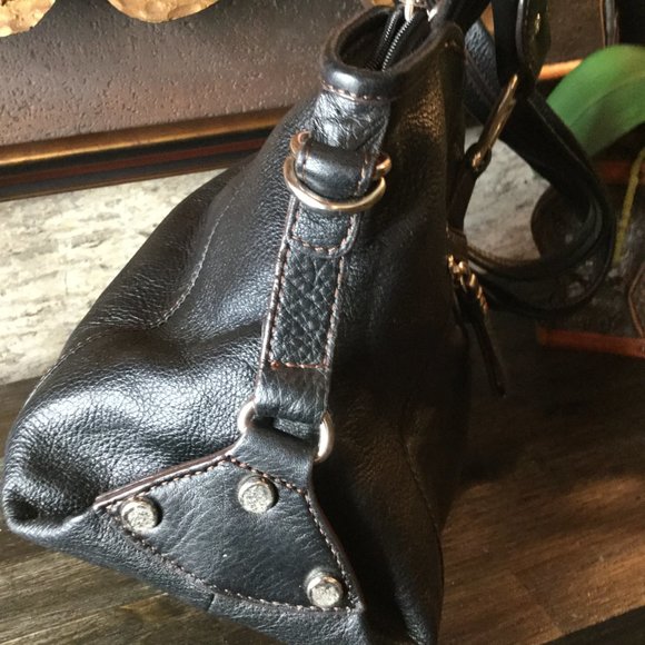 Vintage Etienne Aigner black leather handbangs - Picture 4 of 6